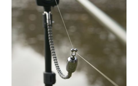 Závesný retiazkový signalizátor Delphin INOX 